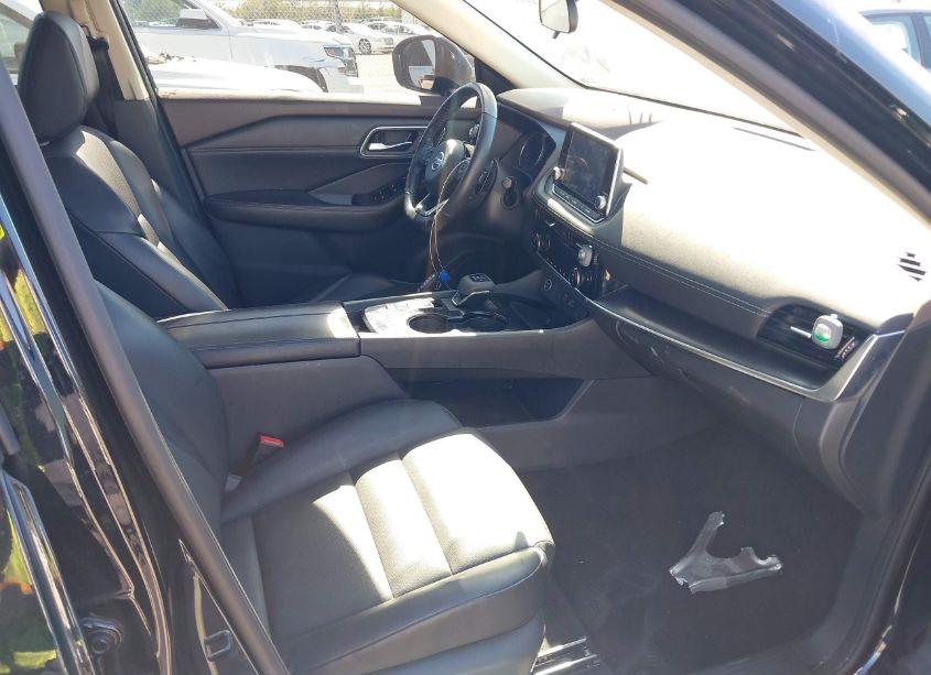 Photo 5 of 2021 Nissan Rogue SV FWD (VIN 5N1AT3BA4MC720565)