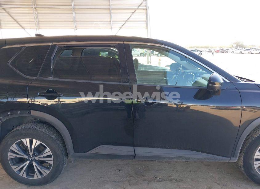 Photo 14 of 2021 Nissan Rogue SV FWD (VIN 5N1AT3BA5MC731655)