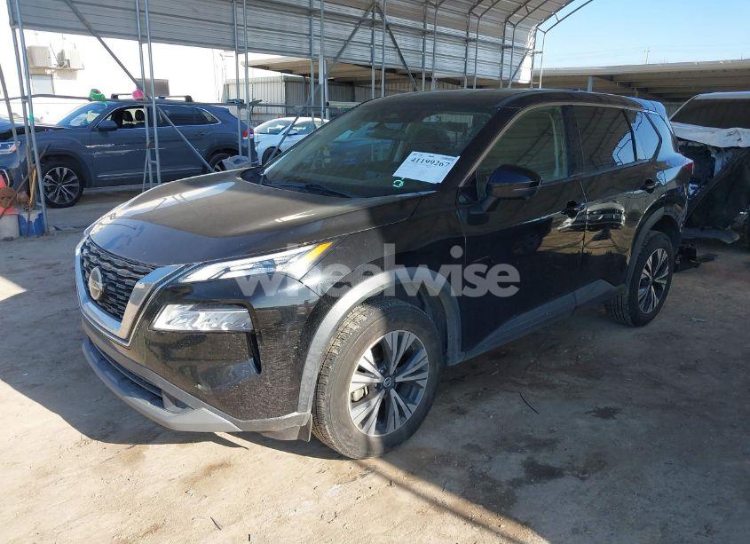Photo 2 of 2021 Nissan Rogue SV FWD (VIN 5N1AT3BA5MC731655)