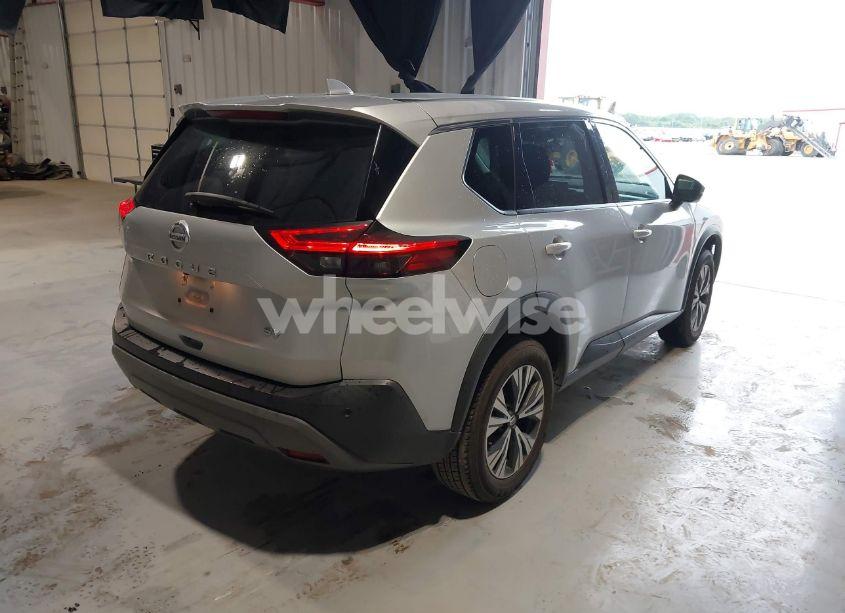 Photo 4 of 2021 Nissan Rogue SV FWD (VIN 5N1AT3BA5MC733308)