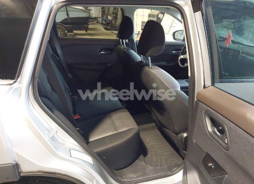 Photo 8 of 2021 Nissan Rogue SV FWD (VIN 5N1AT3BA5MC733308)