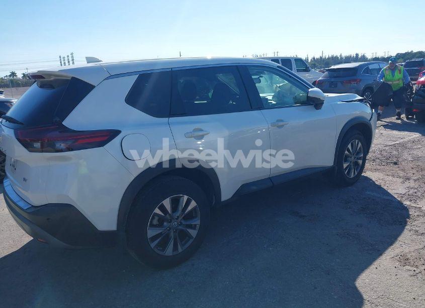 Photo 4 of 2021 Nissan Rogue SV FWD (VIN 5N1AT3BA5MC748732)