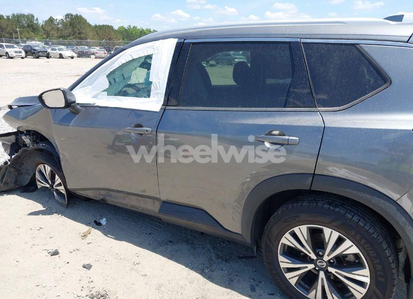 Photo 14 of 2021 Nissan Rogue SV FWD (VIN 5N1AT3BA5MC751548)