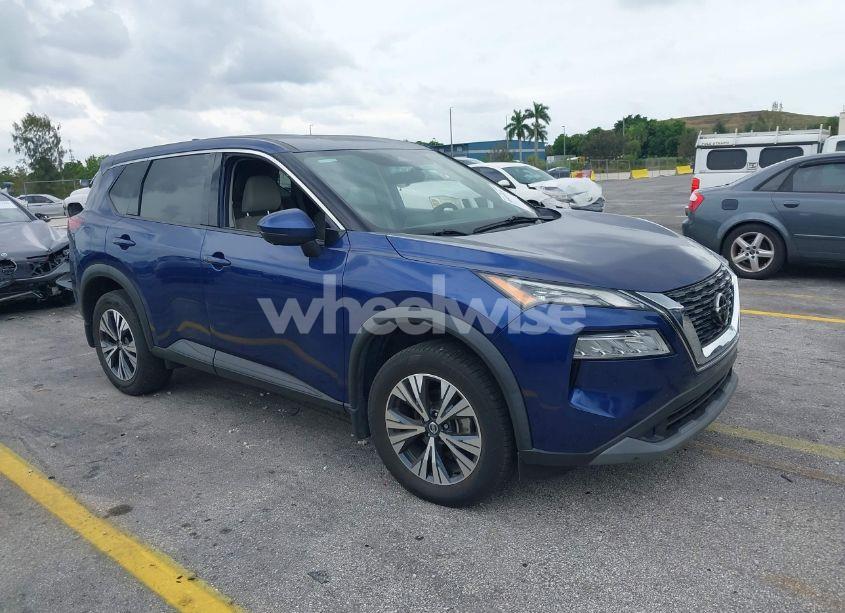 2021 Nissan Rogue SV FWD (VIN 5N1AT3BA7MC671720) main photo