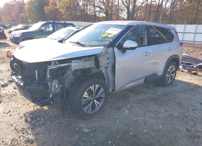 Photo 2 of 2021 Nissan Rogue SV FWD (VIN 5N1AT3BA7MC728126)