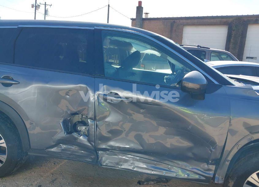Photo 13 of 2021 Nissan Rogue SV FWD (VIN 5N1AT3BA7MC731687)