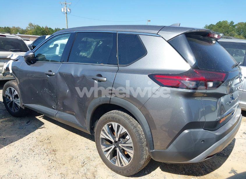Photo 3 of 2021 Nissan Rogue SV FWD (VIN 5N1AT3BA7MC731687)