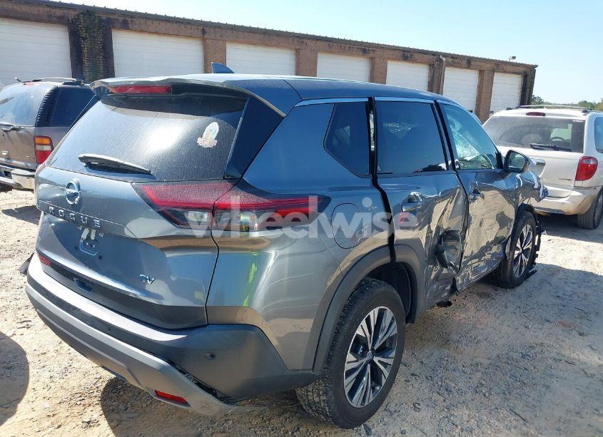 Photo 4 of 2021 Nissan Rogue SV FWD (VIN 5N1AT3BA7MC731687)