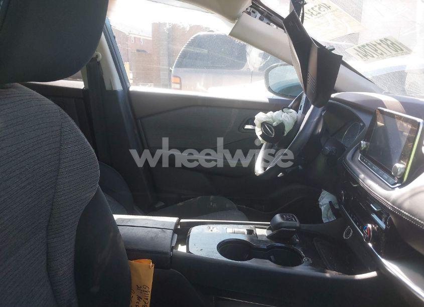 Photo 5 of 2021 Nissan Rogue SV FWD (VIN 5N1AT3BA7MC731687)