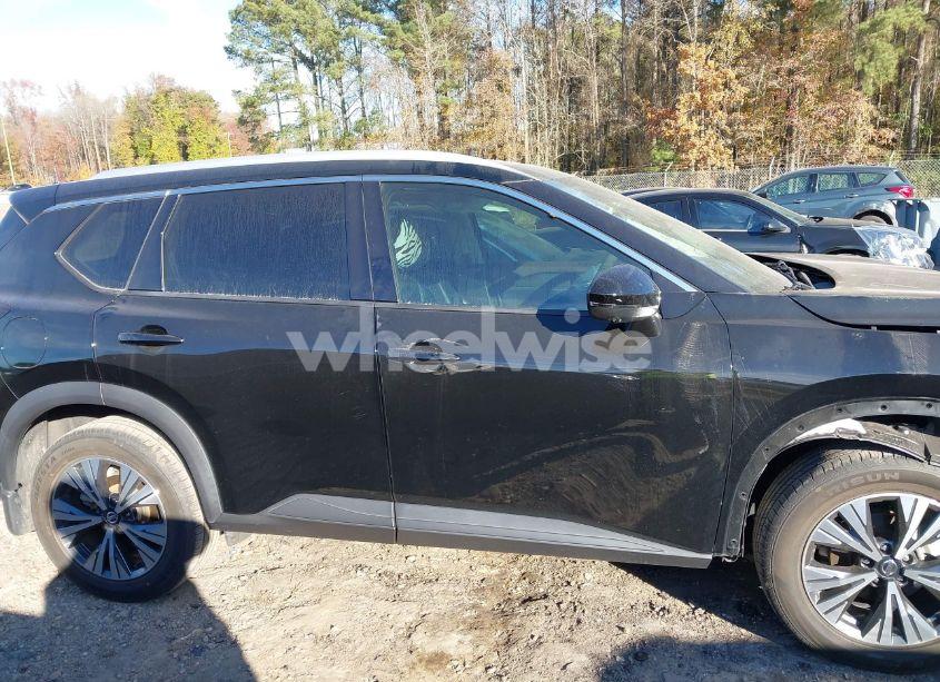 Photo 13 of 2021 Nissan Rogue SV FWD (VIN 5N1AT3BA7MC792361)