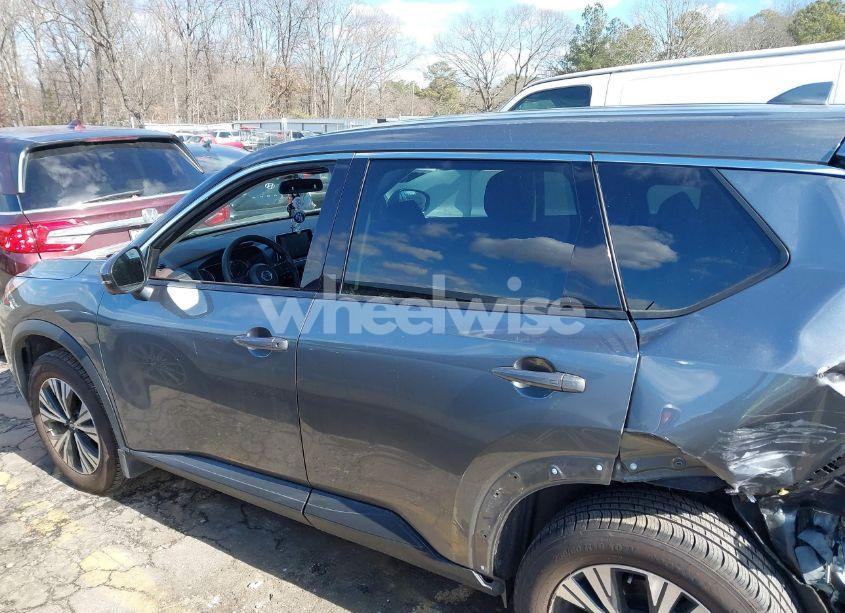 Photo 14 of 2021 Nissan Rogue SV FWD (VIN 5N1AT3BA7MC838299)
