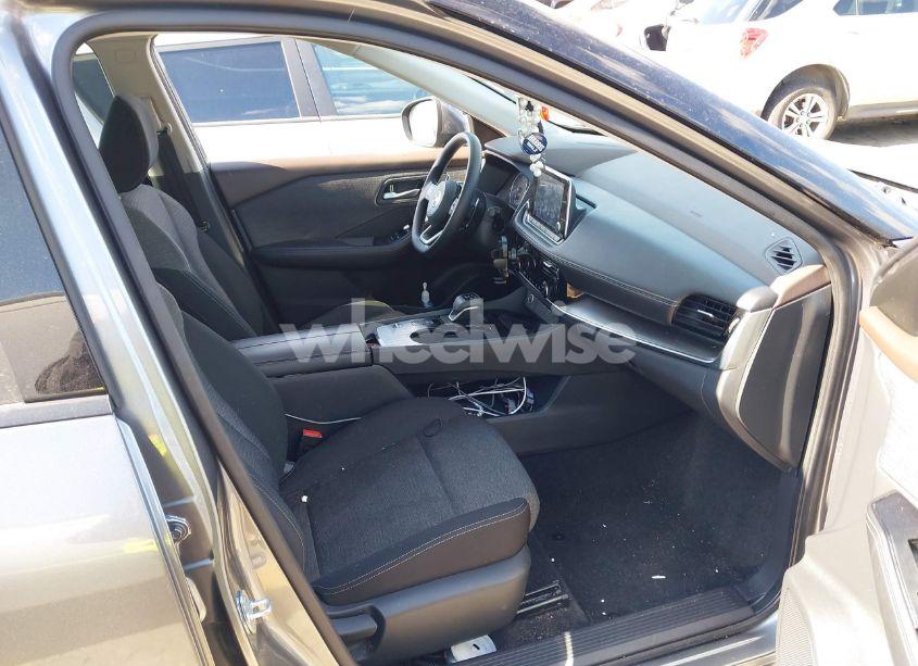 Photo 5 of 2021 Nissan Rogue SV FWD (VIN 5N1AT3BA7MC838299)