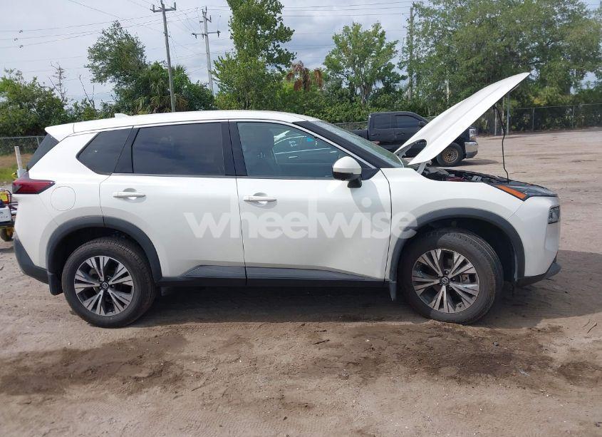 Photo 13 of 2021 Nissan Rogue SV FWD (VIN 5N1AT3BA7MC848167)