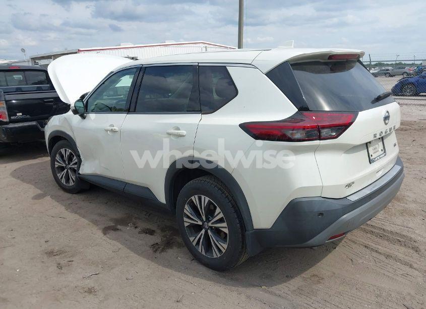 Photo 3 of 2021 Nissan Rogue SV FWD (VIN 5N1AT3BA7MC848167)