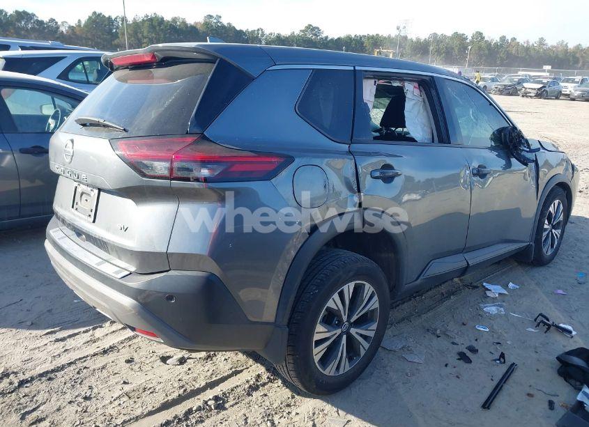 Photo 4 of 2021 Nissan Rogue SV FWD (VIN 5N1AT3BA8MC753018)