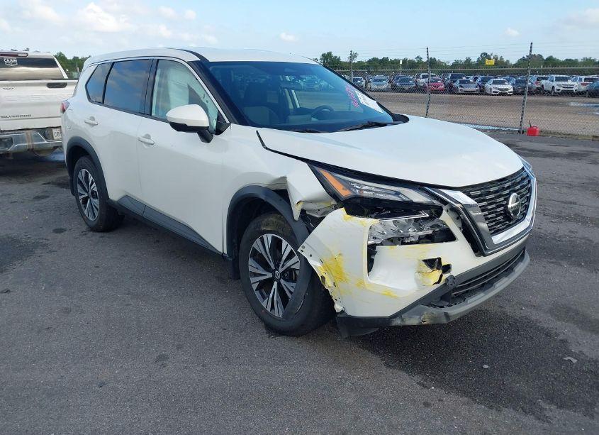 2021 Nissan Rogue SV FWD (VIN 5N1AT3BA8MC821107) main photo