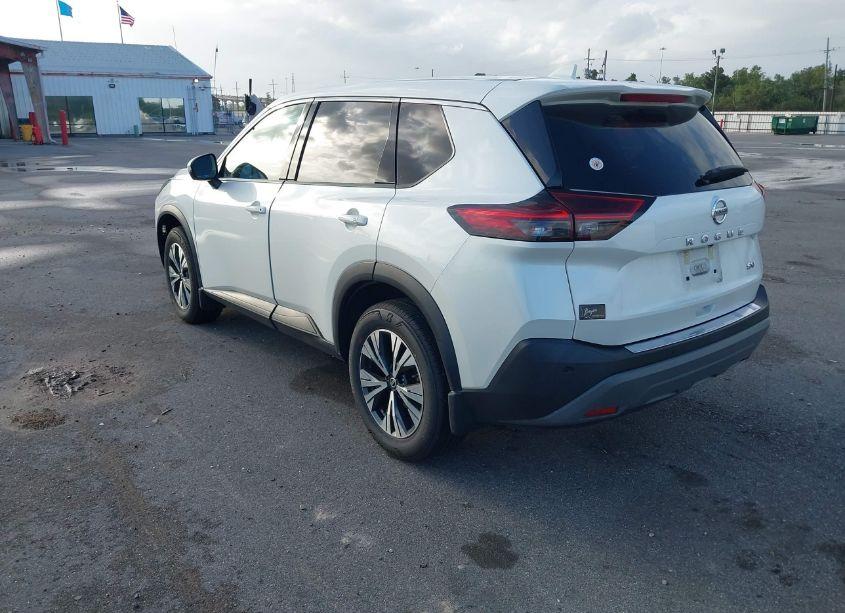 Photo 3 of 2021 Nissan Rogue SV FWD (VIN 5N1AT3BA8MC821107)