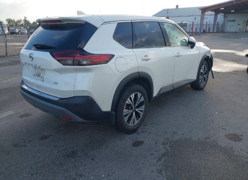 Photo 4 of 2021 Nissan Rogue SV FWD (VIN 5N1AT3BA8MC821107)