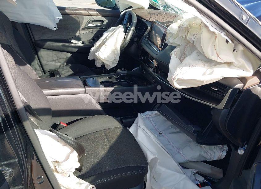 Photo 5 of 2021 Nissan Rogue SV FWD (VIN 5N1AT3BA8MC839431)