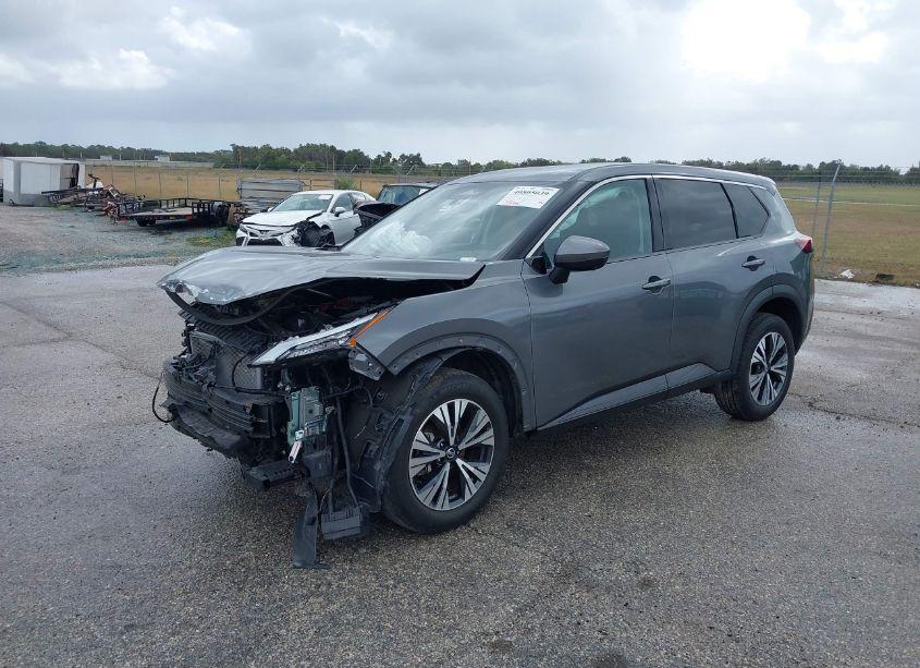 Photo 2 of 2021 Nissan Rogue SV FWD (VIN 5N1AT3BA9MC791423)