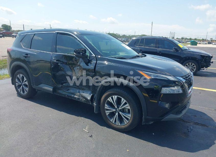 2021 Nissan Rogue SV FWD (VIN 5N1AT3BA9MC822217) main photo