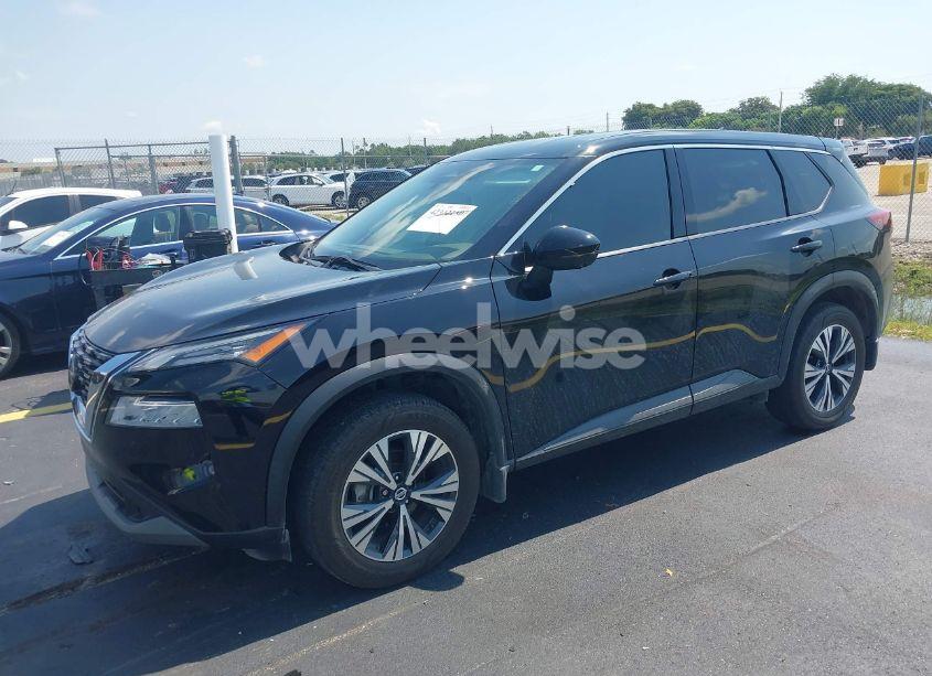 Photo 2 of 2021 Nissan Rogue SV FWD (VIN 5N1AT3BA9MC822217)