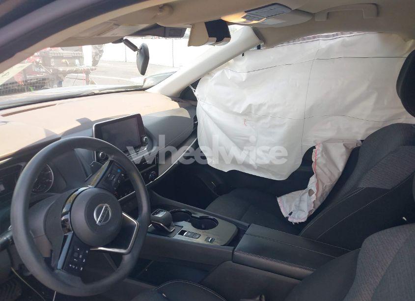 Photo 5 of 2021 Nissan Rogue SV FWD (VIN 5N1AT3BA9MC822217)