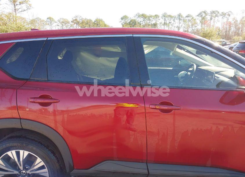 Photo 14 of 2021 Nissan Rogue SV FWD (VIN 5N1AT3BAXMC695803)
