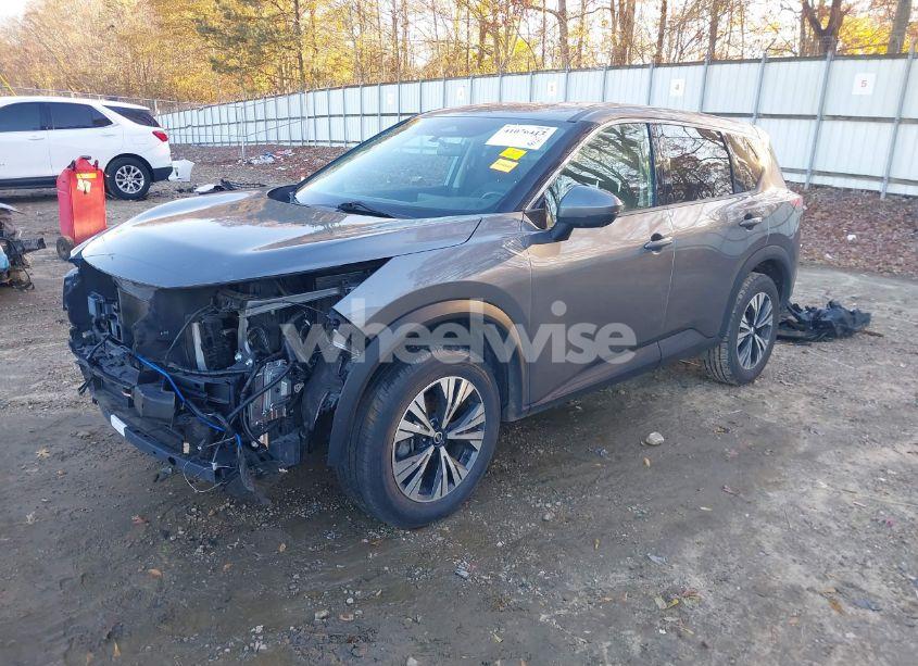 Photo 2 of 2021 Nissan Rogue SV FWD (VIN 5N1AT3BAXMC734275)
