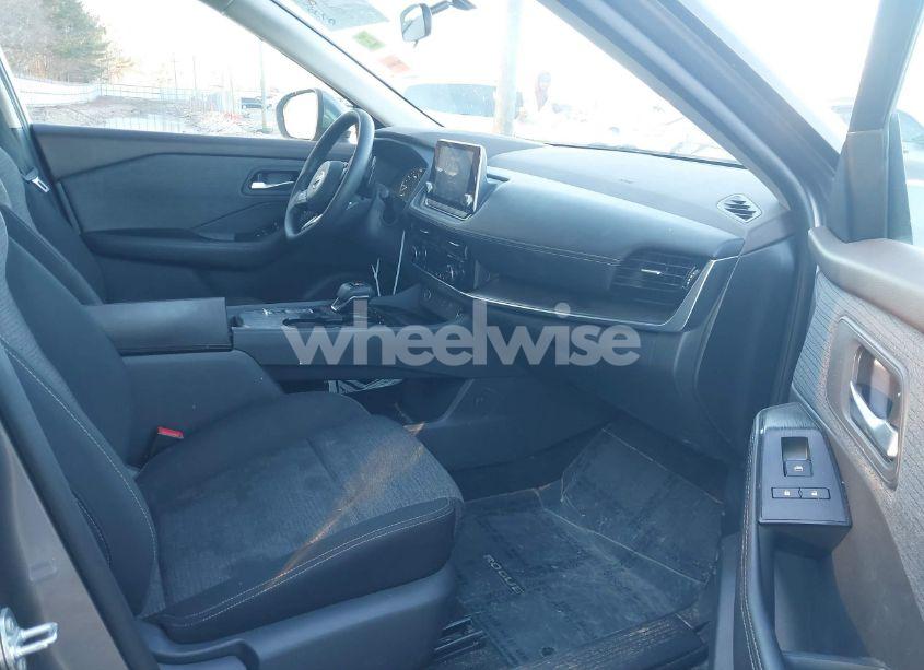 Photo 5 of 2021 Nissan Rogue SV FWD (VIN 5N1AT3BAXMC734275)