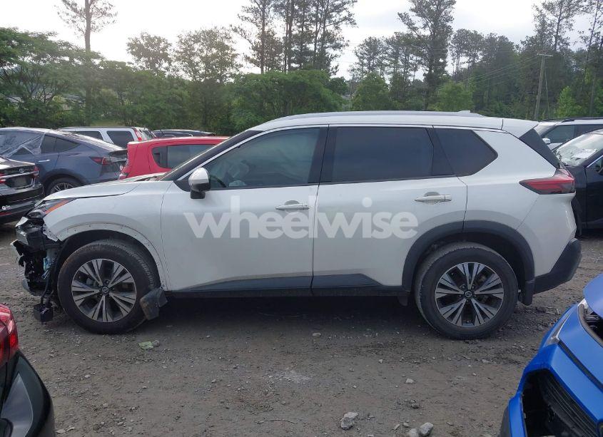Photo 14 of 2021 Nissan Rogue SV FWD (VIN 5N1AT3BAXMC808908)