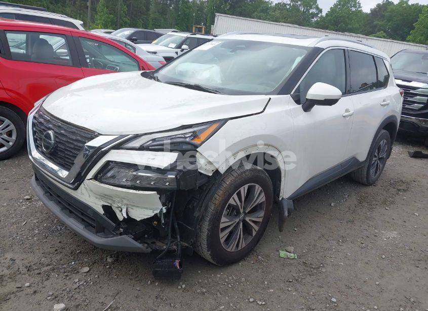 Photo 2 of 2021 Nissan Rogue SV FWD (VIN 5N1AT3BAXMC808908)