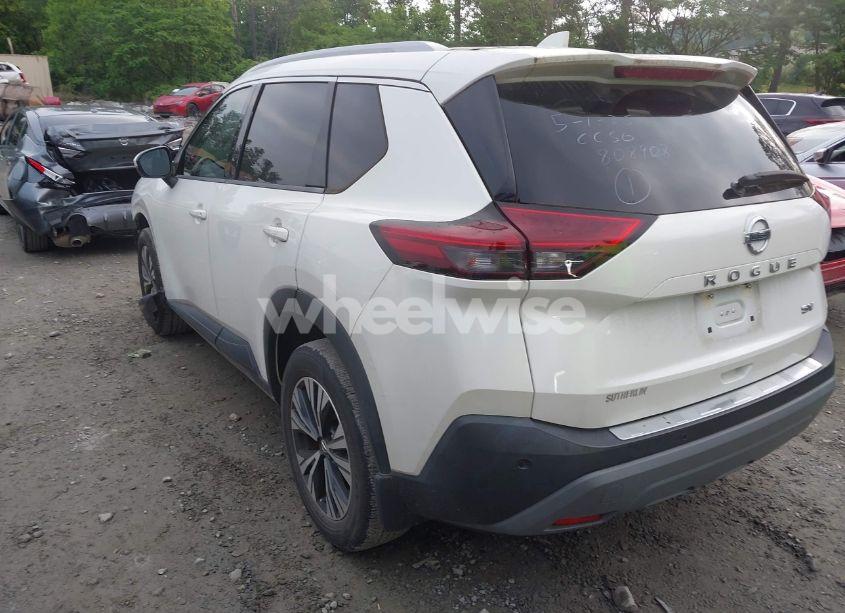 Photo 3 of 2021 Nissan Rogue SV FWD (VIN 5N1AT3BAXMC808908)