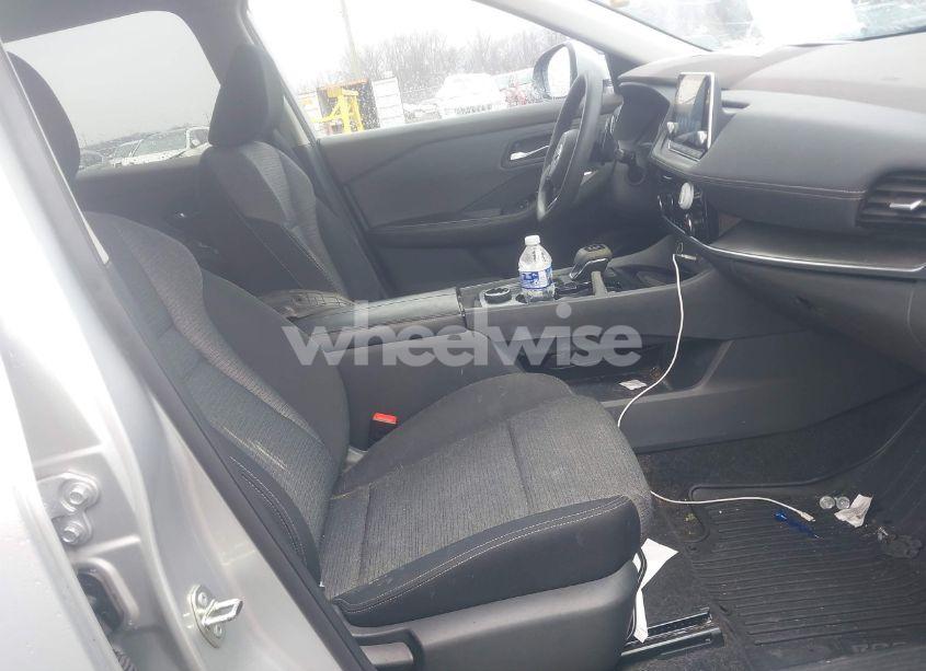 Photo 5 of 2021 Nissan Rogue SV INTELLIGENT AWD (VIN 5N1AT3BB0MC690263)