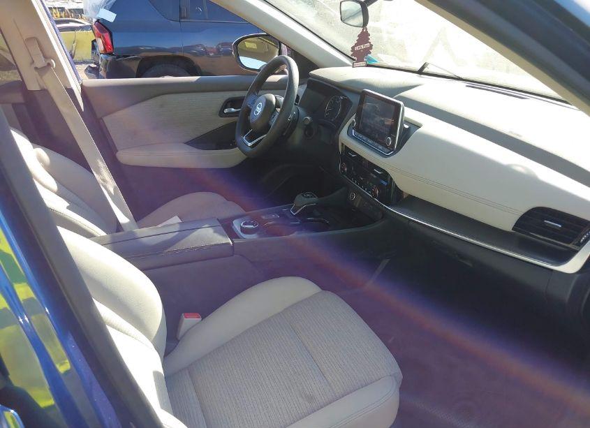 Photo 5 of 2021 Nissan Rogue SV INTELLIGENT AWD (VIN 5N1AT3BB0MC814337)