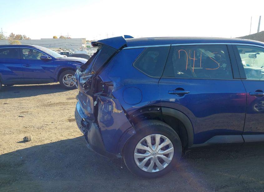 Photo 6 of 2021 Nissan Rogue SV INTELLIGENT AWD (VIN 5N1AT3BB0MC814337)