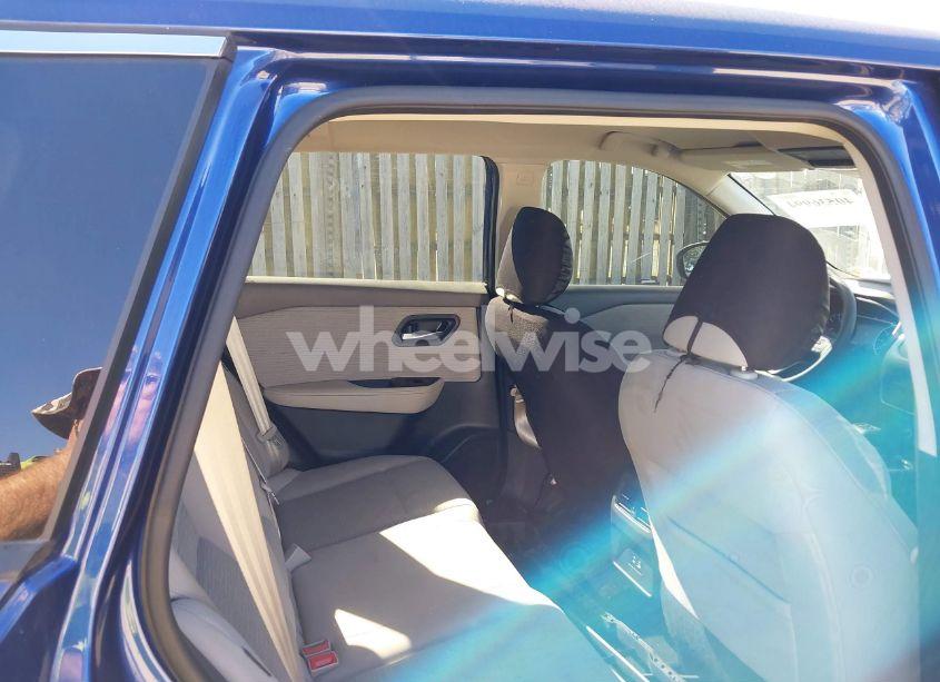 Photo 8 of 2021 Nissan Rogue SV INTELLIGENT AWD (VIN 5N1AT3BB1MC833494)