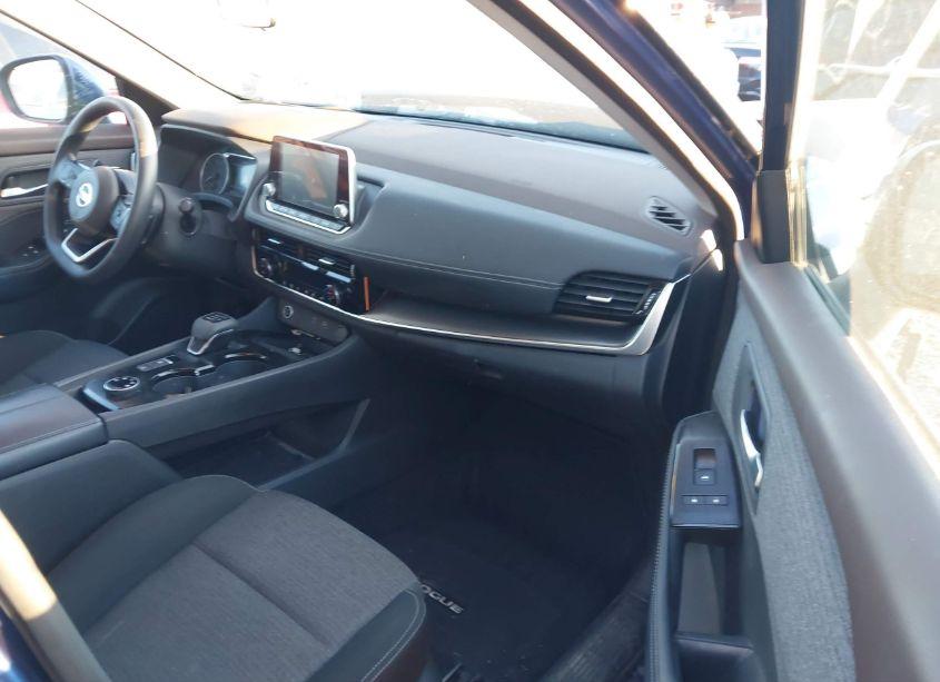 Photo 5 of 2021 Nissan Rogue SV INTELLIGENT AWD (VIN 5N1AT3BB2MC755971)