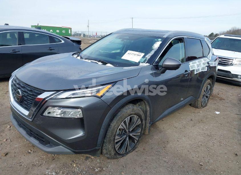 Photo 2 of 2021 Nissan Rogue SV INTELLIGENT AWD (VIN 5N1AT3BB3MC688412)