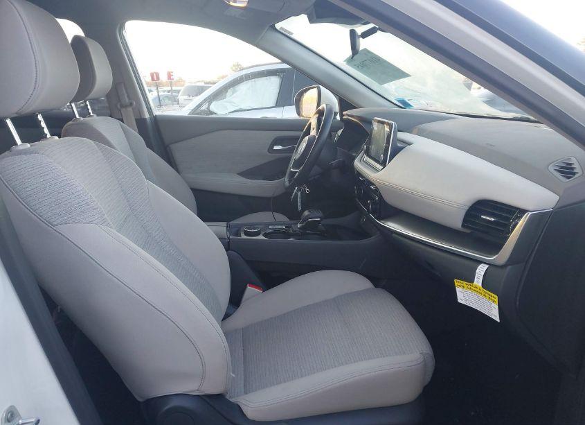 Photo 5 of 2021 Nissan Rogue SV INTELLIGENT AWD (VIN 5N1AT3BB3MC835313)