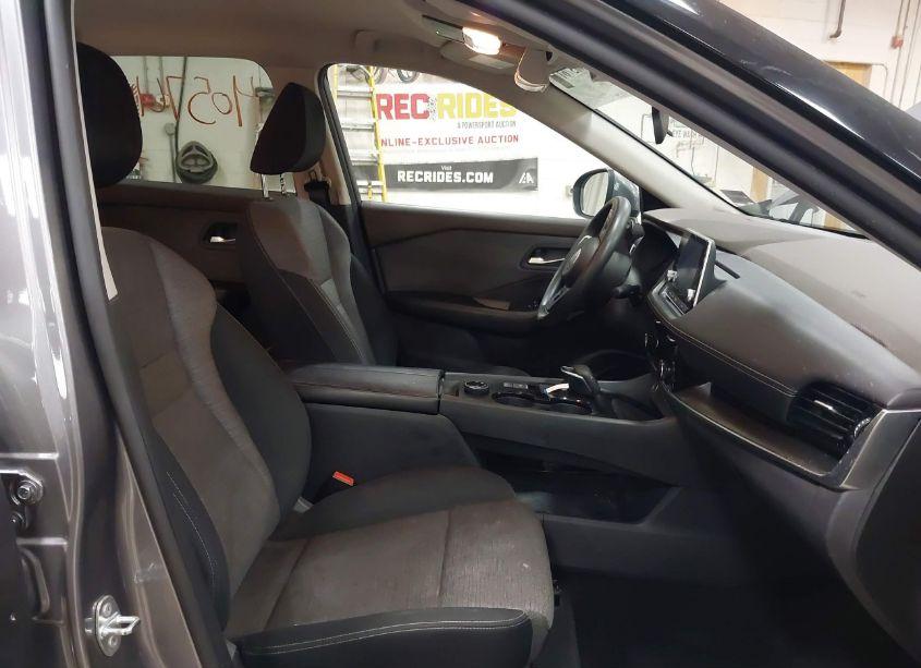 Photo 5 of 2021 Nissan Rogue SV INTELLIGENT AWD (VIN 5N1AT3BB4MC735298)