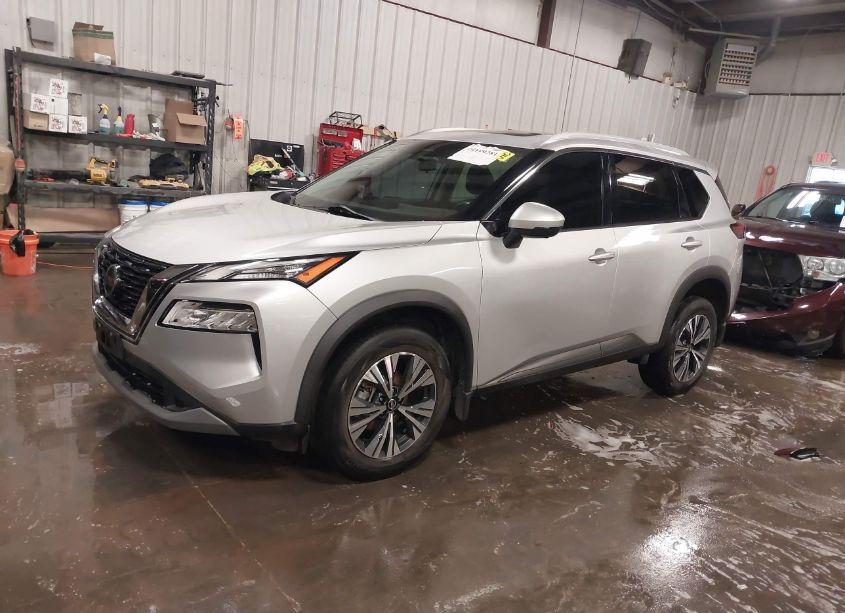 Photo 2 of 2021 Nissan Rogue SV INTELLIGENT AWD (VIN 5N1AT3BB5MC725606)