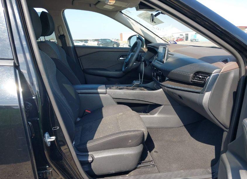 Photo 5 of 2021 Nissan Rogue SV INTELLIGENT AWD (VIN 5N1AT3BB5MC783554)
