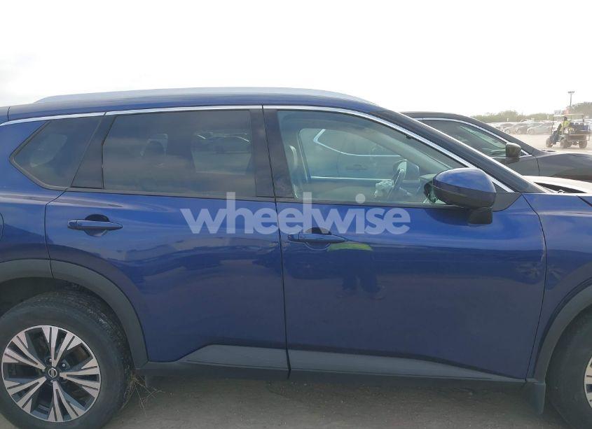 Photo 13 of 2021 Nissan Rogue SV INTELLIGENT AWD (VIN 5N1AT3BB5MC827083)