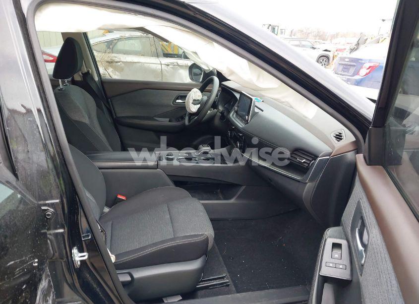 Photo 5 of 2021 Nissan Rogue SV INTELLIGENT AWD (VIN 5N1AT3BB5MC839864)