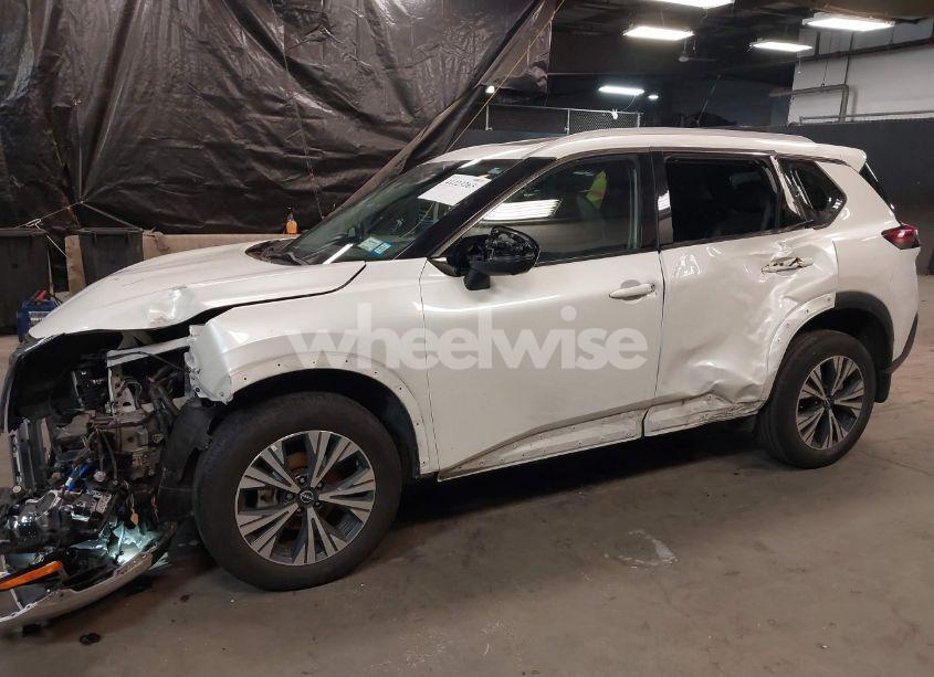 Photo 2 of 2021 Nissan Rogue SV INTELLIGENT AWD (VIN 5N1AT3BB7MC829949)