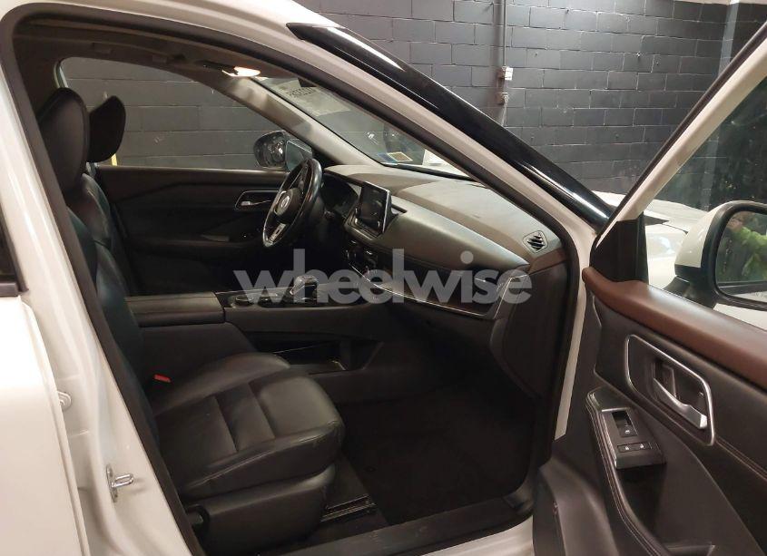 Photo 5 of 2021 Nissan Rogue SV INTELLIGENT AWD (VIN 5N1AT3BB7MC829949)