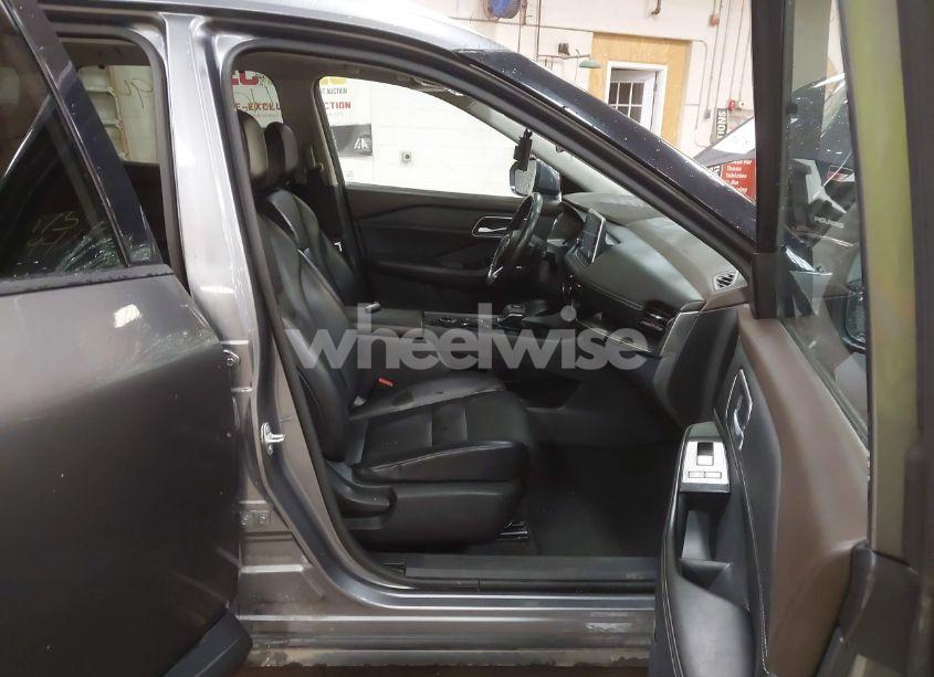 Photo 5 of 2021 Nissan Rogue SV INTELLIGENT AWD (VIN 5N1AT3BB8MC812139)
