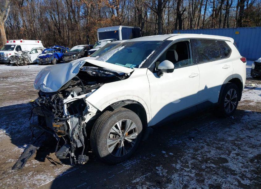 Photo 2 of 2021 Nissan Rogue SV INTELLIGENT AWD (VIN 5N1AT3BBXMC796798)