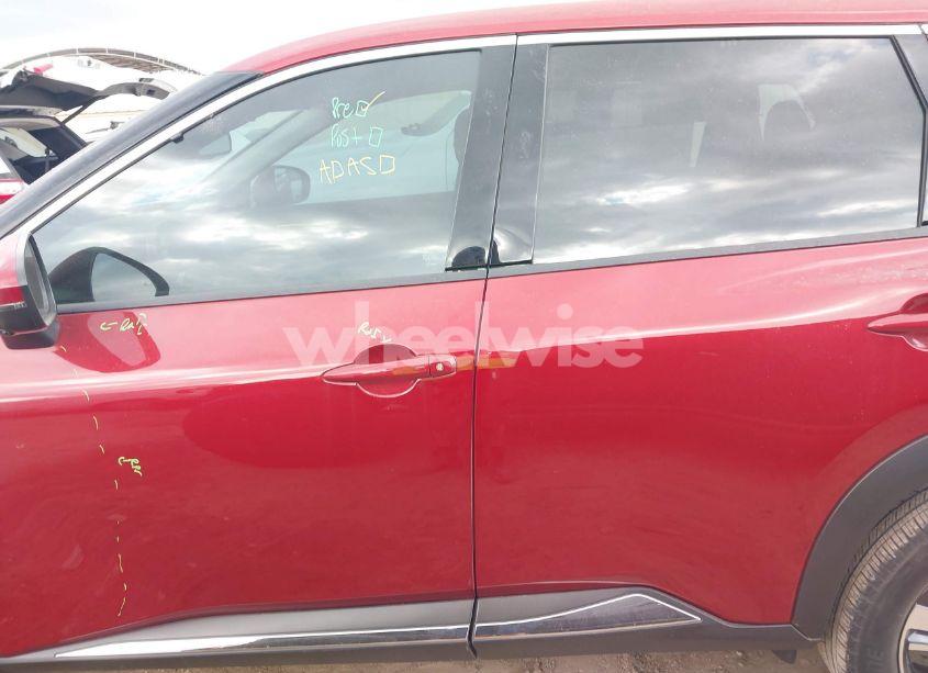 Photo 15 of 2021 Nissan Rogue SL FWD (VIN 5N1AT3CA0MC821794)